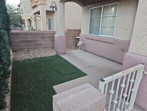 6329 Yampa River Way in Las Vegas, NV - Building Photo - Building Photo