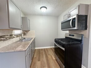5414 Weaver Rd-Unit -C in Houston, TX - Building Photo - Building Photo