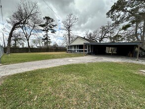 335 Bayou Dr in Channelview, TX - Building Photo - Building Photo