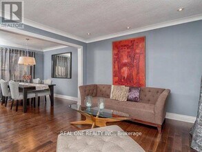 34 Vassar Dr in Toronto, ON - Building Photo - Building Photo