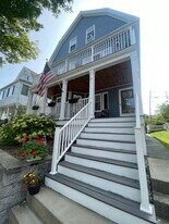 4 Ossipee Rd, Unit 1 in Somerville, MA - Building Photo