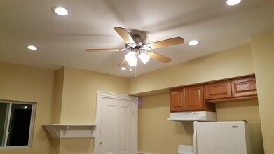 4801 Sciota St, Unit 1 in Pittsburgh, PA - Foto de edificio - Building Photo