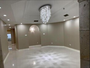 1717 Woodland Dr in Laredo, TX - Building Photo - Building Photo