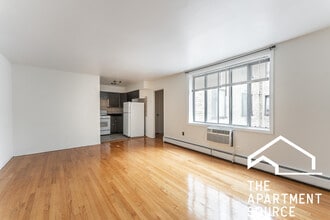 1525 W Morse Ave, Unit 205 in Chicago, IL - Building Photo - Building Photo