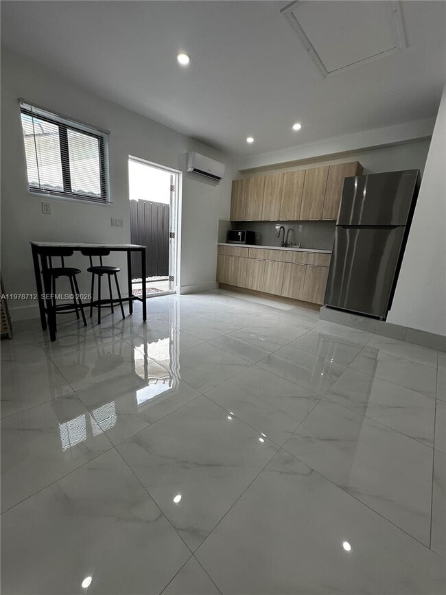 3863 SW 145th Ave in Miami, FL - Building Photo - Building Photo