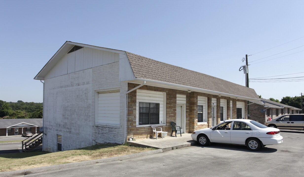 Southside Apartments in Madisonville, TN - Building Photo