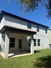 555 Marsh Reed Dr in Oakland, FL - Building Photo - Building Photo