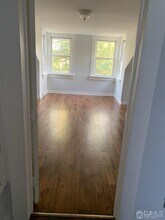204 Montrose Ave-Unit -D in South Plainfield, NJ - Building Photo - Building Photo