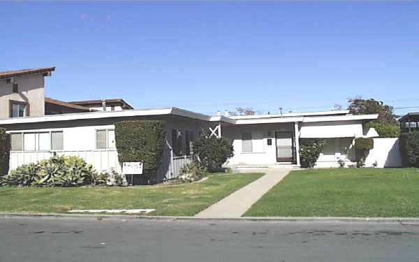 1911-1915 Colonia Pl in Camarillo, CA - Building Photo - Building Photo