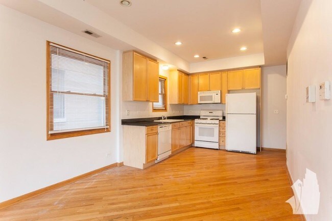 property at 1326 W Diversey Pkwy