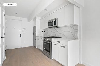 428 E 9th St in Brooklyn, NY - Building Photo - Building Photo