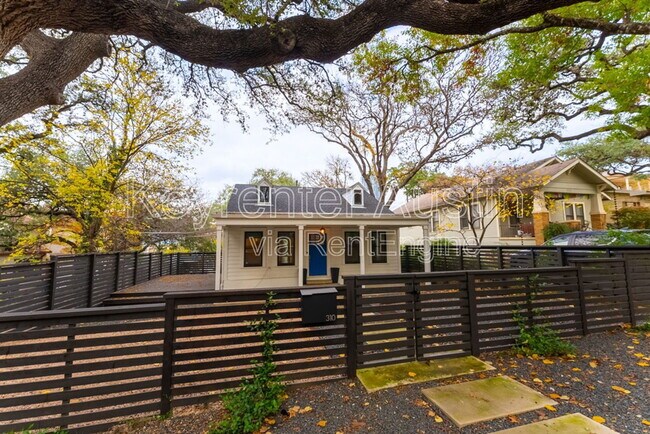 310 Le Grande Ave in Austin, TX - Building Photo - Building Photo