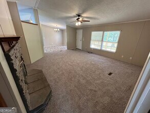 6598 Jackson Trail Rd in Hoschton, GA - Building Photo - Building Photo
