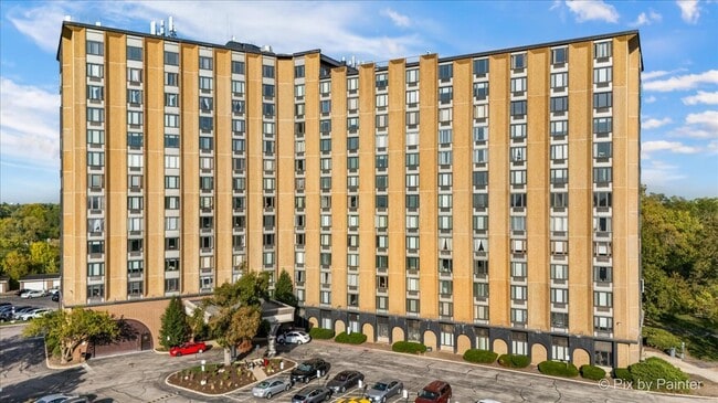 property at 1 Renaissance Pl