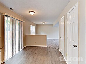 8420 Country Club Blvd in Indianapolis, IN - Building Photo - Building Photo