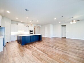 925 Rabbit Brush Rd in Leander, TX - Building Photo - Building Photo