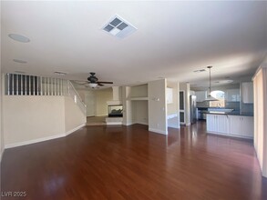 10890 Dornoch Castle St in Las Vegas, NV - Building Photo - Building Photo