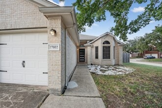 17002 Analisa Cir in Houston, TX - Building Photo - Building Photo