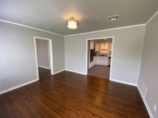 4711 E 4th Pl in Tulsa, OK - Building Photo - Building Photo