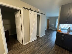 207 W Walworth St, Unit 26 in Elkhorn, WI - Building Photo - Building Photo