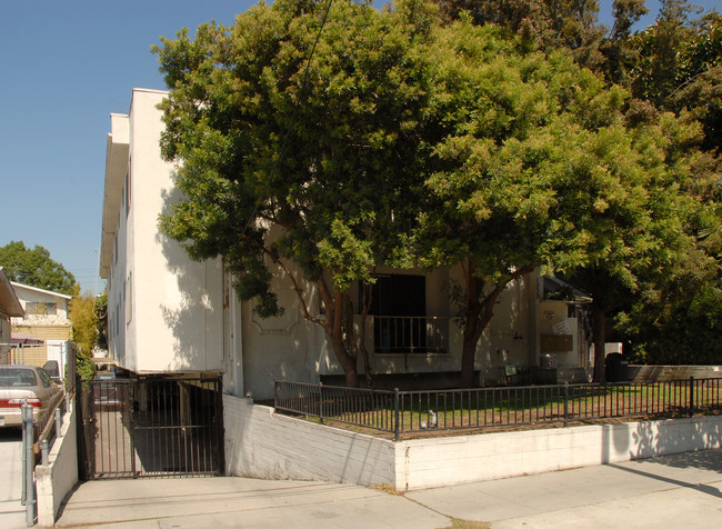 1325 N Fuller Ave in Los Angeles, CA - Building Photo - Building Photo