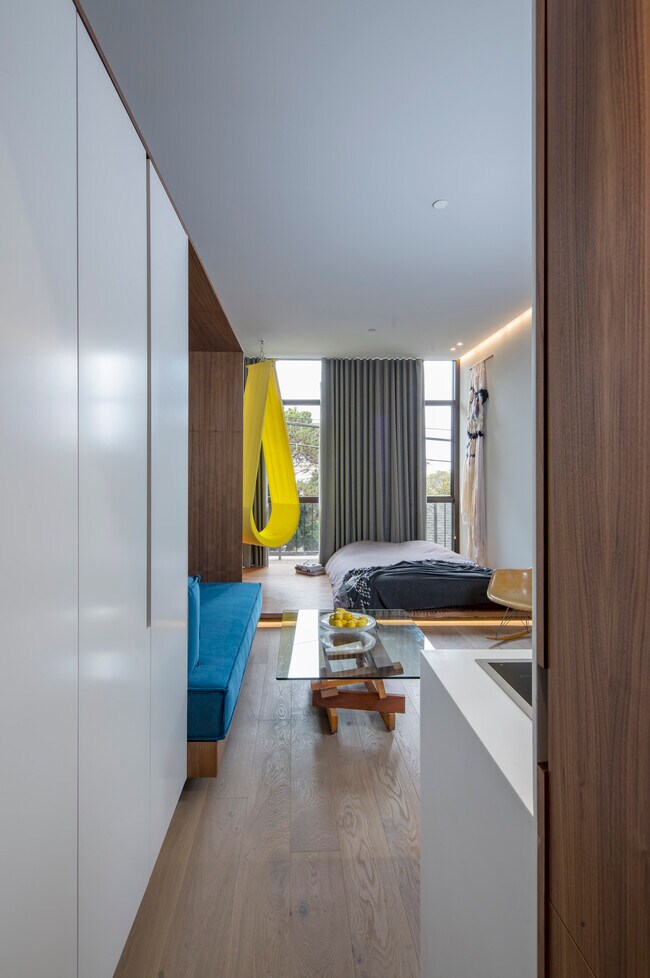 10790 Wilshire Blvd, Unit 103 in Los Angeles, CA - Building Photo - Building Photo