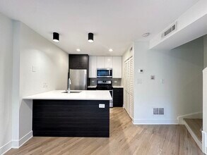 957 W Grace St in Chicago, IL - Building Photo - Building Photo