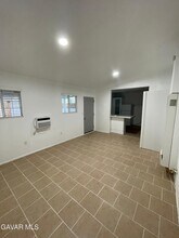 369 E Avenue R4 in Palmdale, CA - Building Photo - Building Photo