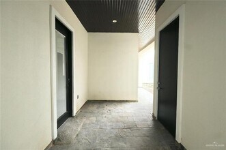 22 E 7th St in Mission, TX - Building Photo - Building Photo