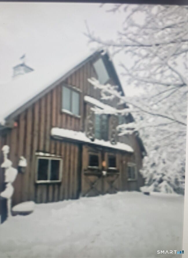 3 Fox Run in Sherman, CT - Building Photo - Building Photo