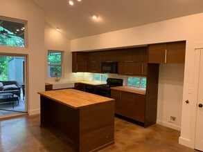 420 S Church Ave in Fayetteville, AR - Building Photo - Building Photo