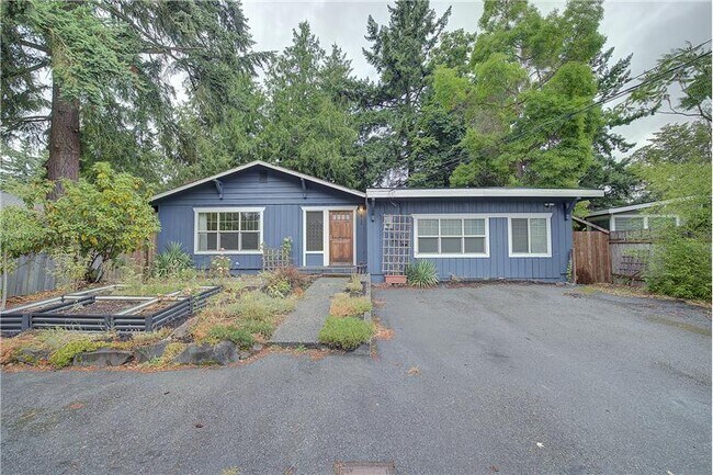 816 NE 120th St in Seattle, WA - Building Photo - Building Photo