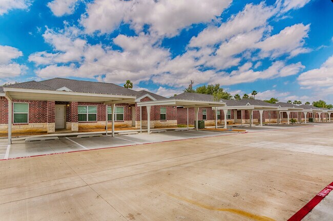 413 E 18th St, Unit 26 in Weslaco, TX - Building Photo - Building Photo