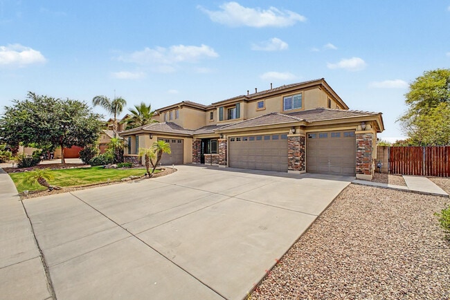 8425 W Northview Ave in Glendale, AZ - Building Photo - Building Photo