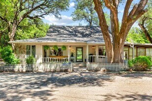 501 Mulberry St in Buffalo Gap, TX - Building Photo