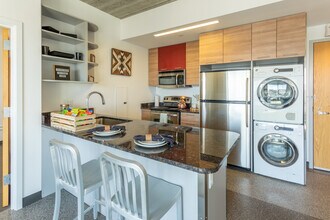 Z West Apartments in Ann Arbor, MI - Building Photo - Interior Photo