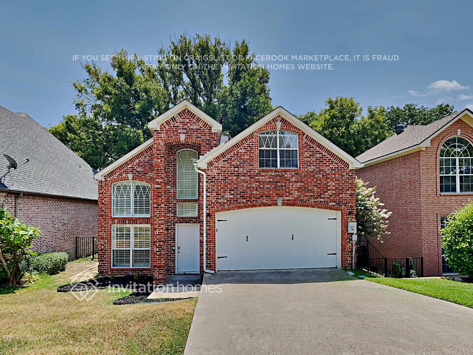 317 Valiant Dr in Rockwall, TX - Foto de edificio