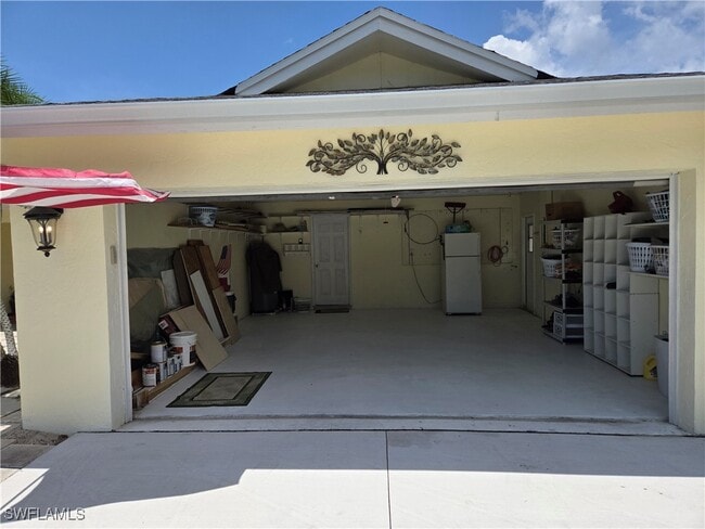 639 Pompano Dr in Naples, FL - Building Photo - Building Photo