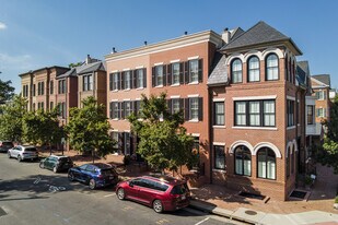 Brightleaf & Cooper in Alexandria, VA - Building Photo