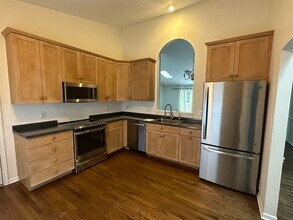 4934 Claredon Pl in Berrien Springs, MI - Building Photo - Building Photo