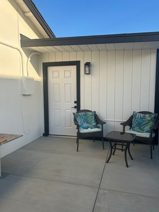 1309 E Mission Ave in Escondido, CA - Building Photo