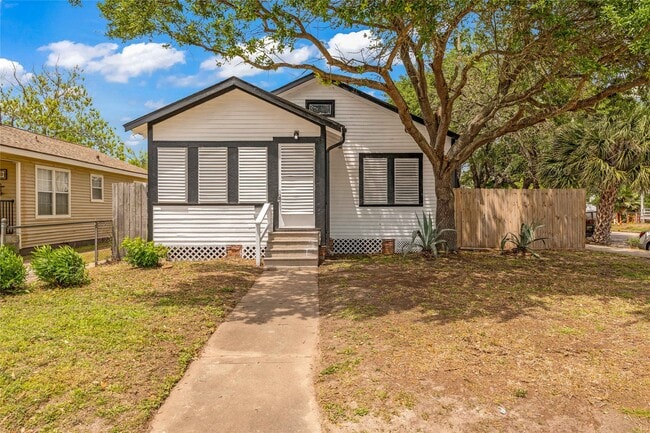 property at 4102 Ave N Ursuline St