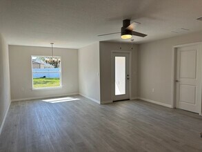 28 Rainstone Ln in Palm Coast, FL - Building Photo - Building Photo