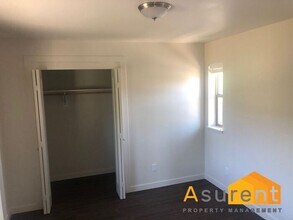 73 S Mountain Ave in Ashland, OR - Building Photo - Building Photo