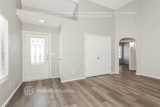 2106 W Monona Dr in Phoenix, AZ - Foto de edificio - Building Photo