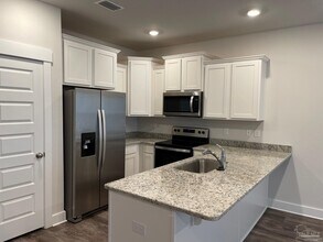 1650 Iroquois Ct in Pensacola, FL - Building Photo - Building Photo