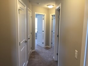 1653 Belclare Rd in Normal, IL - Building Photo - Building Photo