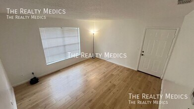 1984 Agora Cir SE in Palm Bay, FL - Building Photo - Building Photo