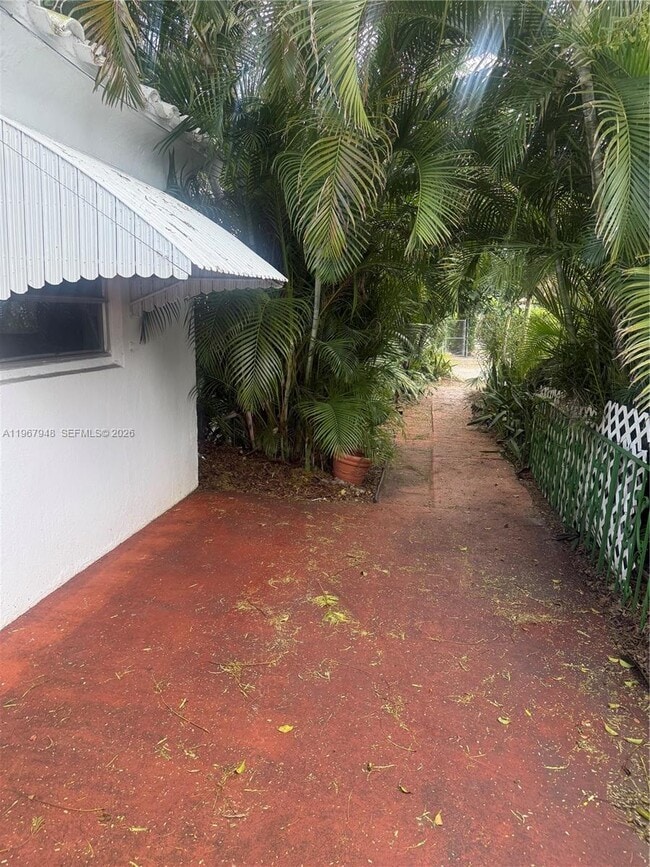 property at 2023 Taylor St