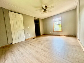 1056 Pecan Dr in Fernwood, MS - Building Photo - Building Photo